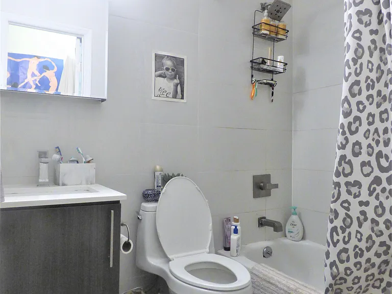 2 Clinton St #2W — Photo 12