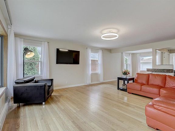 2nd image of W63N331 Hillcrest Ave