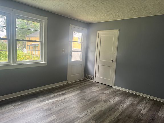 2nd image of 24-28 Great Hill Rd