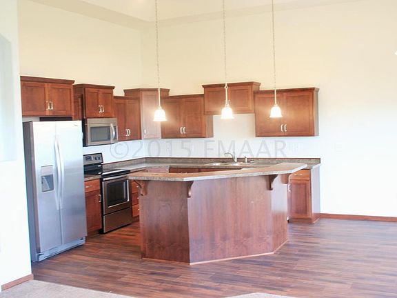 5th image of 1339 4th St NW