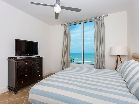 5th image of 310A Padre Blvd