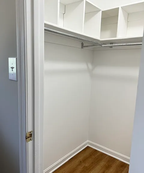 1105 N Taylor St — Photo 27