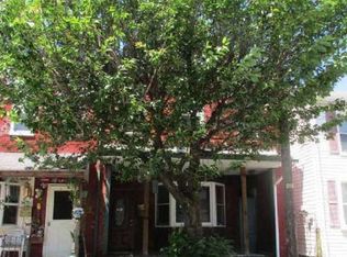 240 S 4th St, Columbia, PA 17512