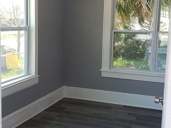 5th image of 1778 Spires Ave #1