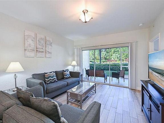 4th image of 9175 Celeste Dr #2-104