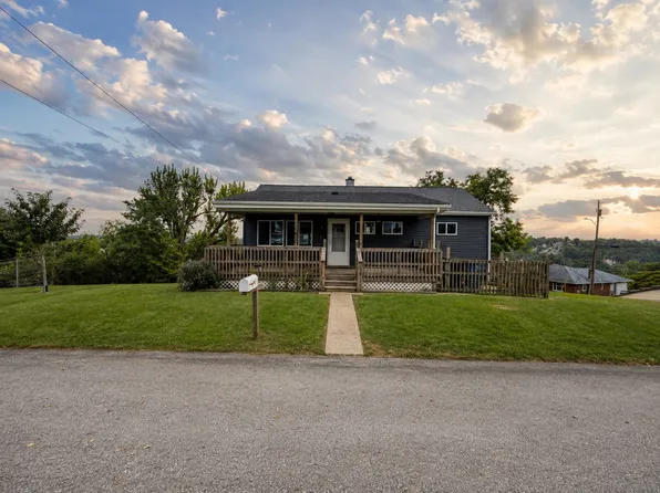 10659 Martin Dr, North Huntingdon, PA 15642