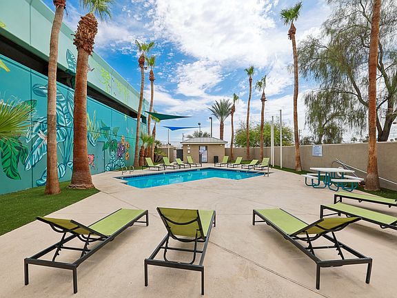 5th image of 811 E Bridger Ave #21613e273