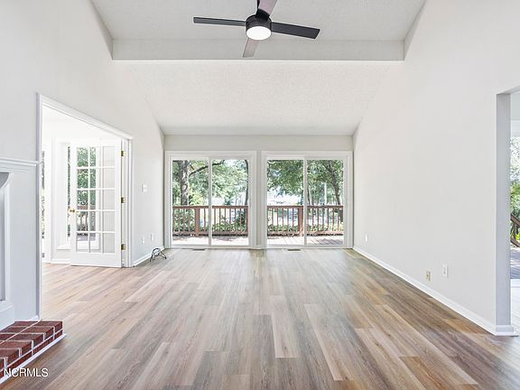 4th image of 1026 Chadwick Shores Drive