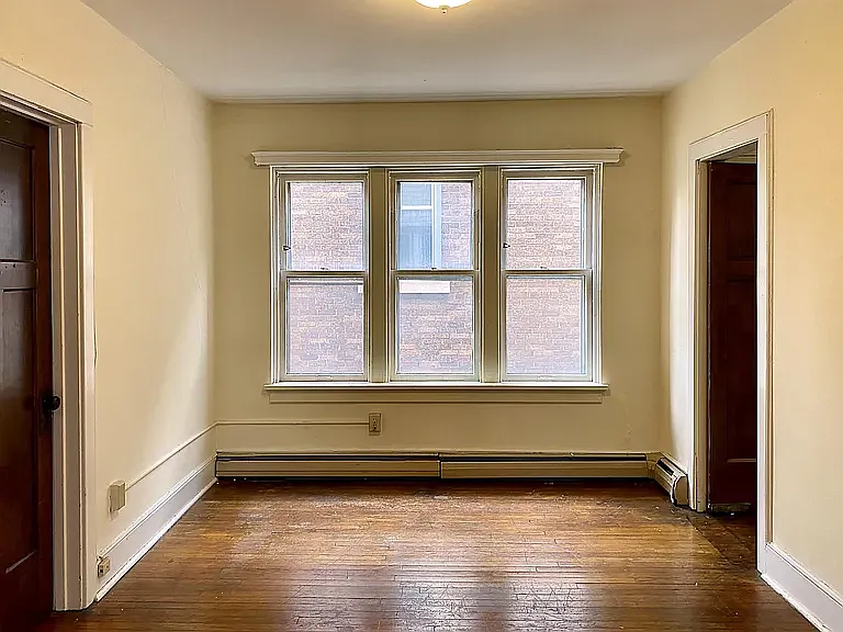 3070 N Oakland Ave #4 — Photo 8