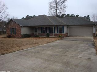 15 Woodlawn Dr, Beebe, AR 72012