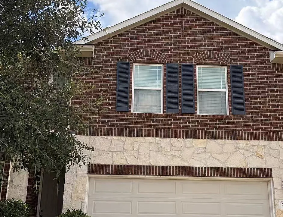 2311 Village Stone Ct