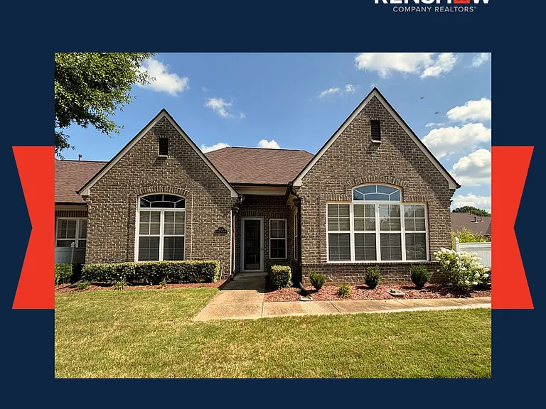 1395 Calumet Farms Dr — Photo 1