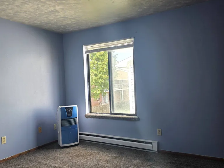215 Clairmont Ct #C — Photo 5