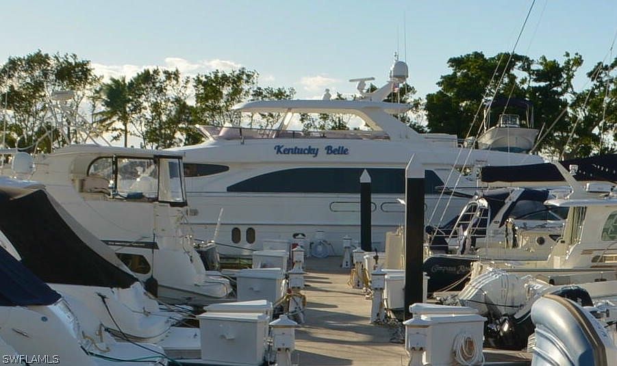 1st image of 97 Fort Boat
