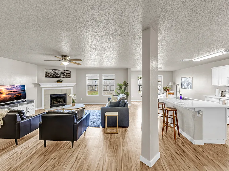 9924 George Washington Dr — Photo 12