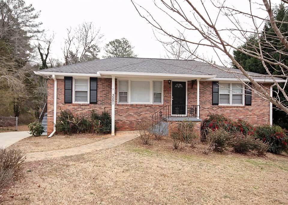 1st image of 3251 Woodview Dr SE
