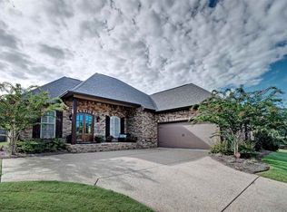 150 Grandeur Dr, Brandon, MS 39042
