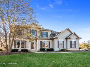 900 Sunrise Dr, South Elgin, IL 60177