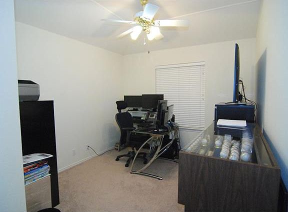 3rd image of 5037 Barlow Dr