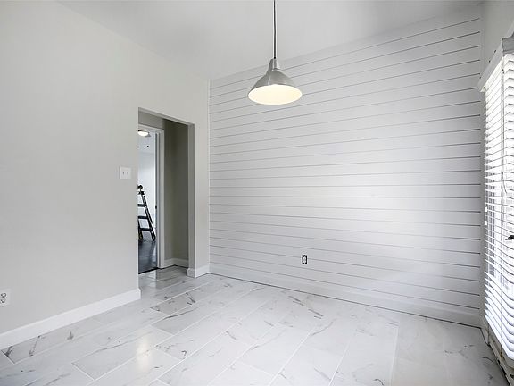 4th image of 4004 Ridgetop Dr