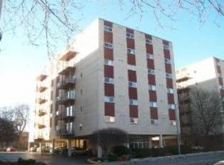 1029 Des Plaines Ave #104, Forest Park, IL 60130