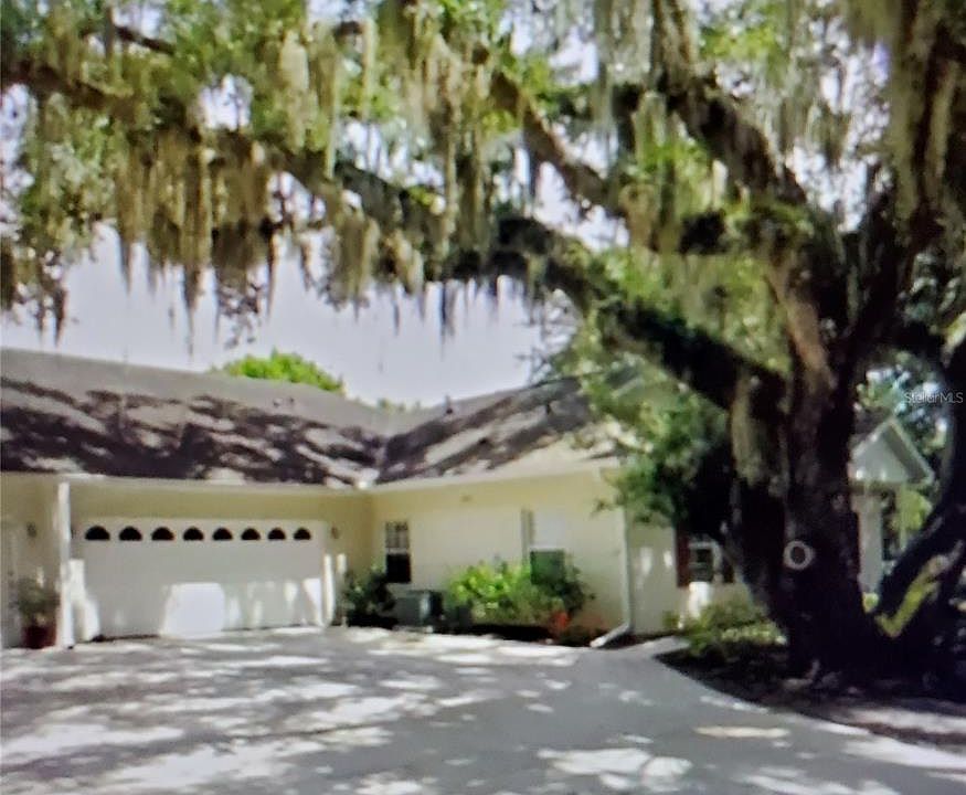 1st image of 1385 Red Oak Ln
