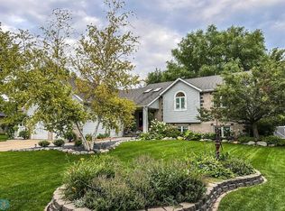 1732 37 1/2 Ave S, Fargo, ND 58104