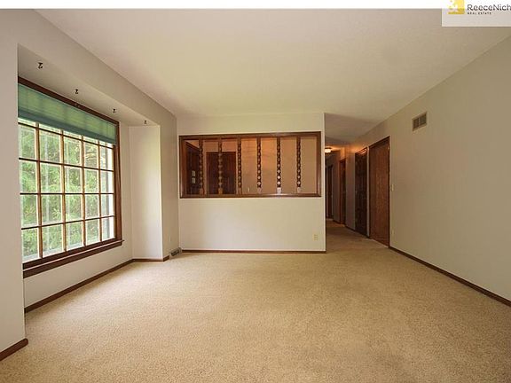 2nd image of 204 Campbell Dr
