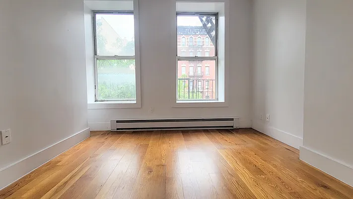 Rented by OGI Management | media 2