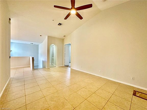 5th image of 1425 Mariposa Cir APT 202
