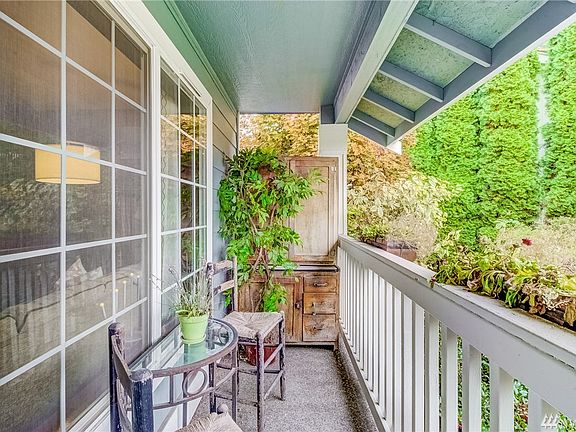 3rd image of 3717 19th Avenue Ct SE
