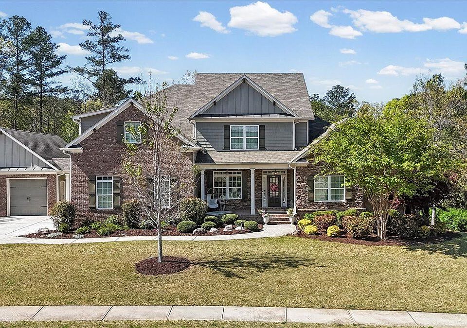 1st image of 802 Double Branches Ln