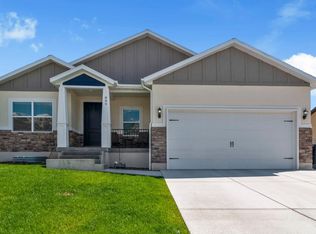 805 E 2025 N, North Ogden, UT 84414