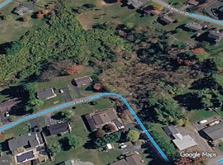 Valley Dr, Richlands, VA 24641