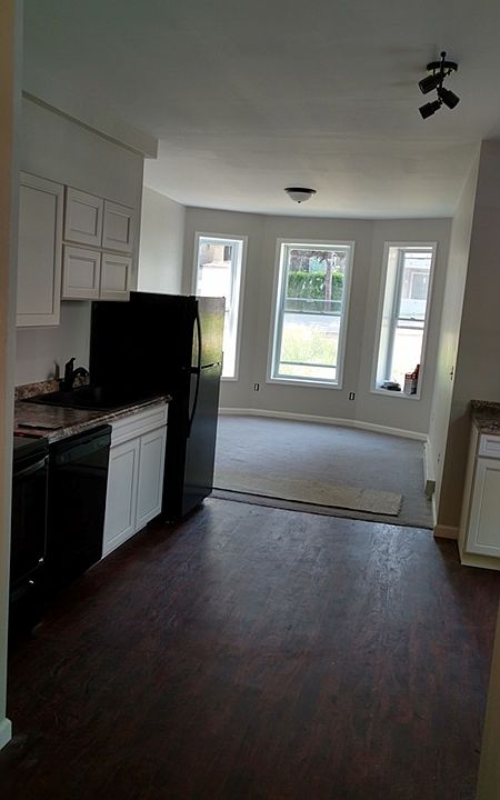 2nd image of 85 W 1st St