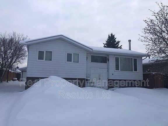 2nd image of 4535 22nd Ave NW