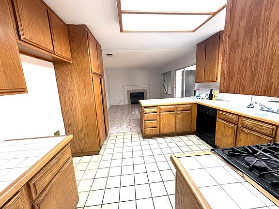 4th image of 36908 Auburn Ct