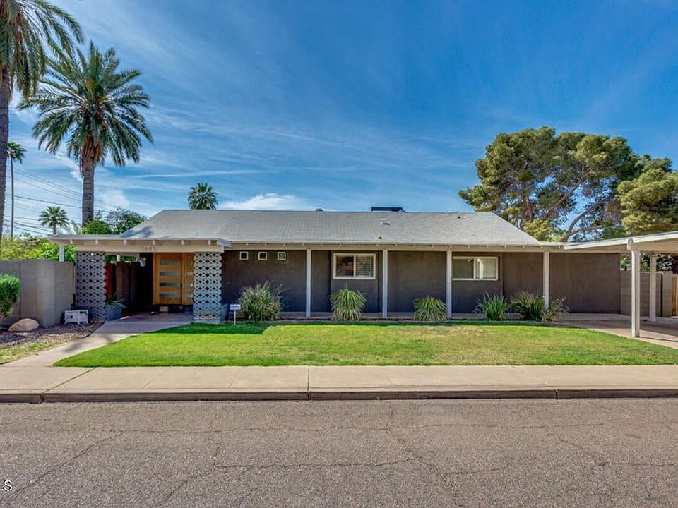 1st image of 2645 E Glenrosa Ave