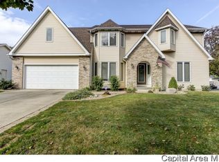 1801 Hunter Ridge Dr, Springfield, IL 62704