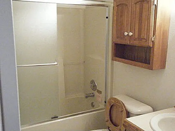 34 Macalester Rd, Pueblo, CO 81001