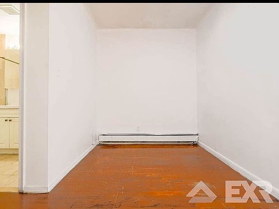 3rd image of 530 W 47th St #6B