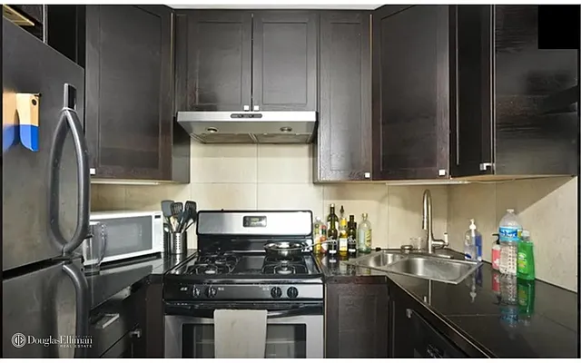 Rented by Douglas Elliman | media 54