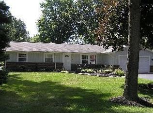 1127 Mapleway Dr, Temperance, MI 48182