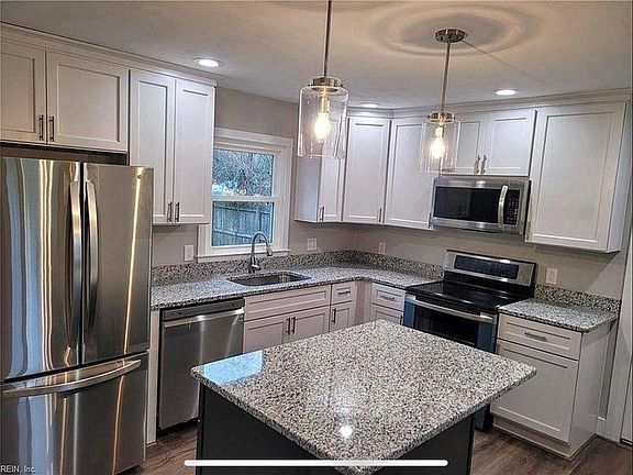 3rd image of 2600 Smithson Dr