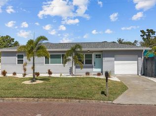 1702 56th St S, Gulfport, FL 33707