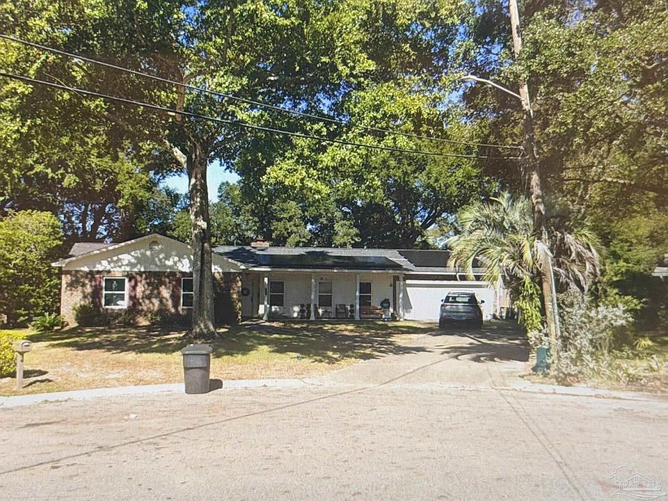 1st image of 2820 Nagel Dr