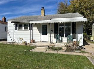 545 E Harwood Ave, Madison Heights, MI 48071