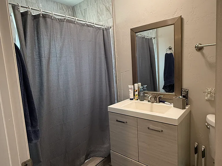 531 E Blacklidge Dr — Photo 6