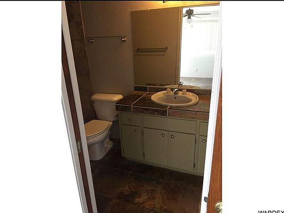 4th image of 3194 Daytona Ave