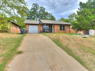 225 S Dixon Ave, Shawnee, OK 74801